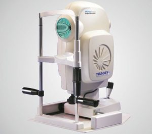 Přístroj od Tracey Technologies pracuje jako refraktometr, keratometr, aberometr, pupilometr a rohovkový topograf.